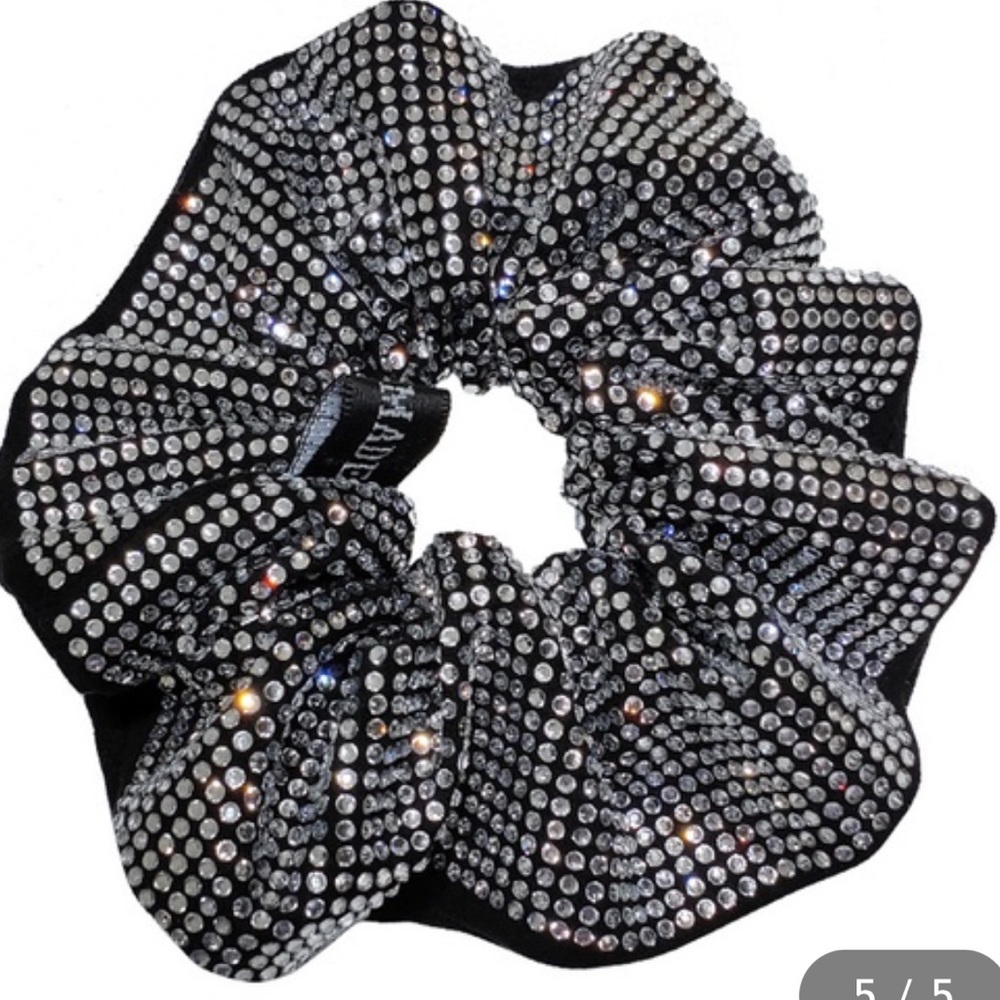 scrunchie - Picture 4 of 4